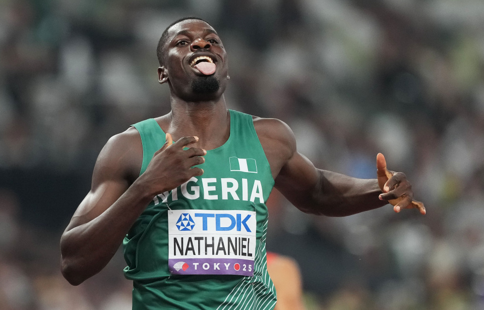 jbaGs, 新华社记者, om