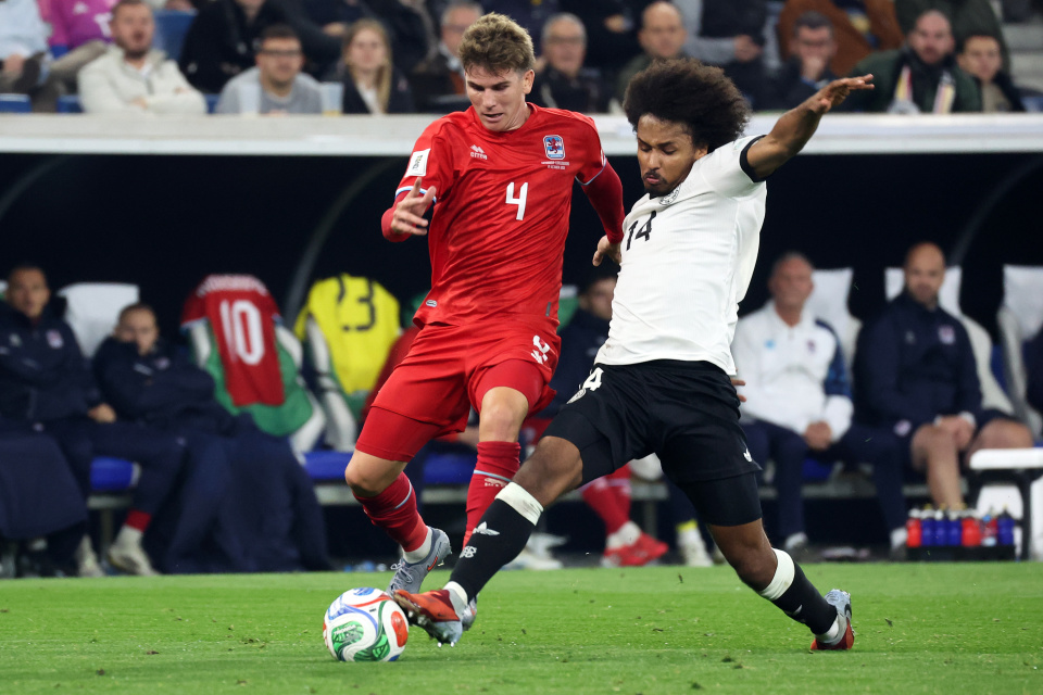 om, 乌尔里希, 胡夫纳格尔 om, 乌尔里希, 胡夫纳格尔